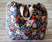 Load image into Gallery viewer, Large Quilted Project Bag
