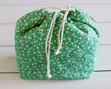 Load image into Gallery viewer, *on sale* Quilted Extra Large Project Bag
